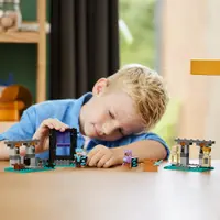 Lego - Minecraft - O Depósito de Armas - 21252